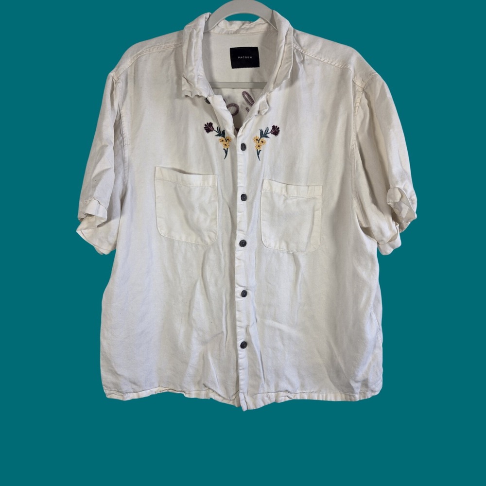 PacSun Button Up Shirt Mens Medium White Embroidered Global Auto LA Rose Floral